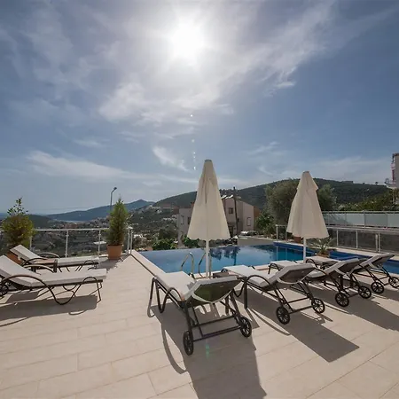Villa Rose 3