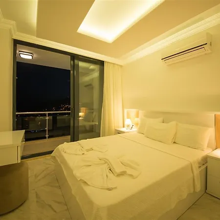 Villa Rose 3